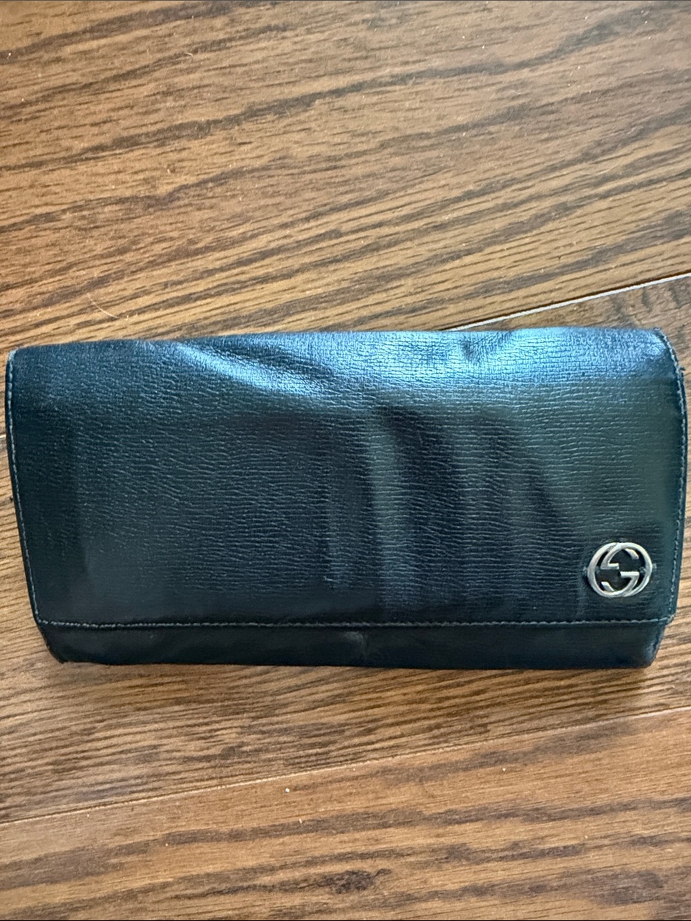 Vintage Gucci Black Leather Continental Wallet with Silver Interlocking G Accent
